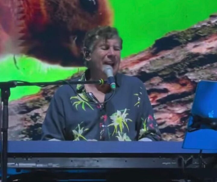 Flávio Venturini lota Concha Acústica em show especial do Dia das Mães; veja vídeo