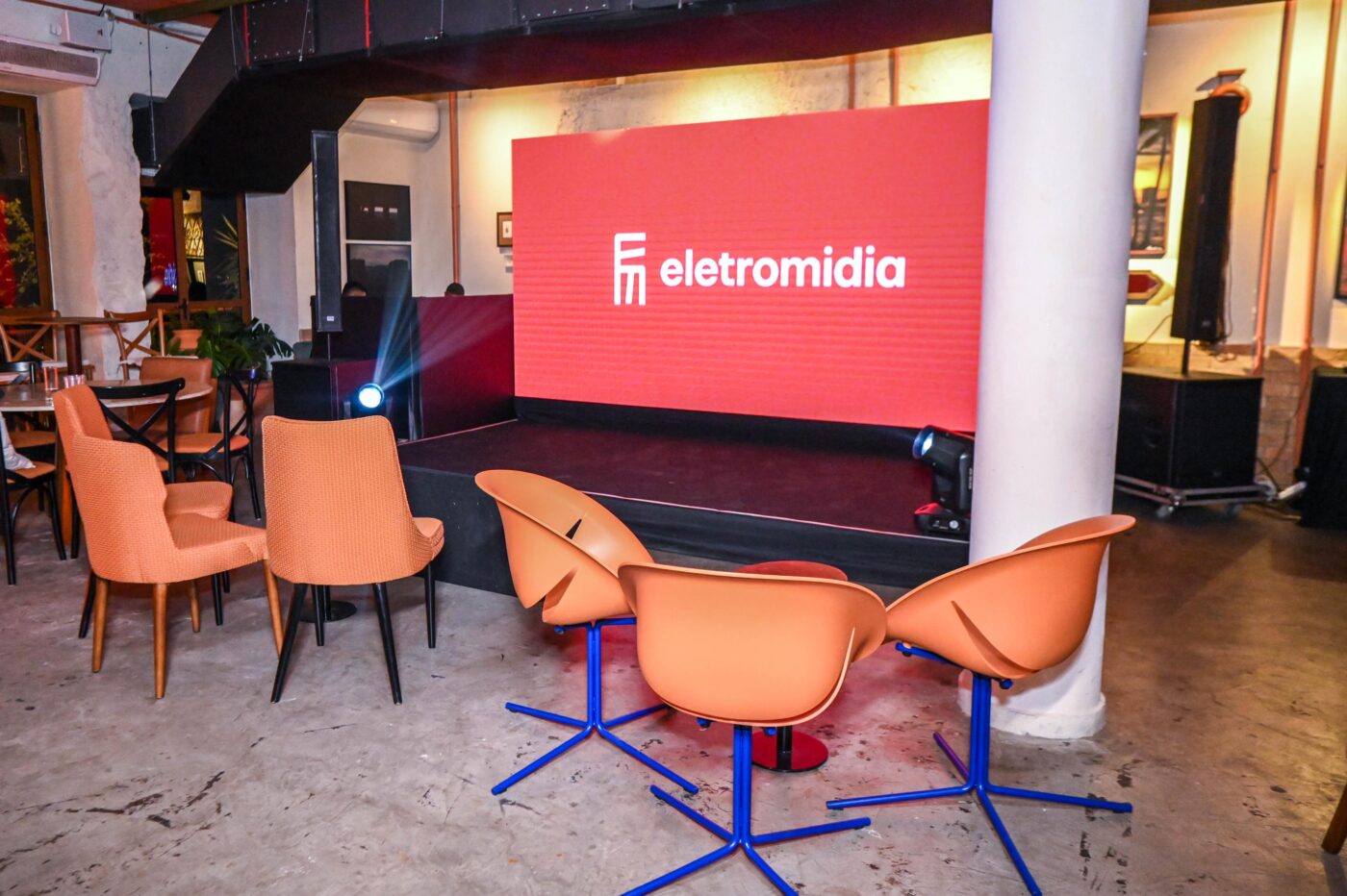 Conexão Eletromidia