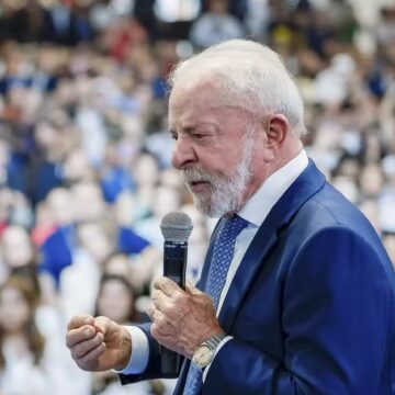Lula anuncia fim da “taxa das blusinhas” para compras internacionais