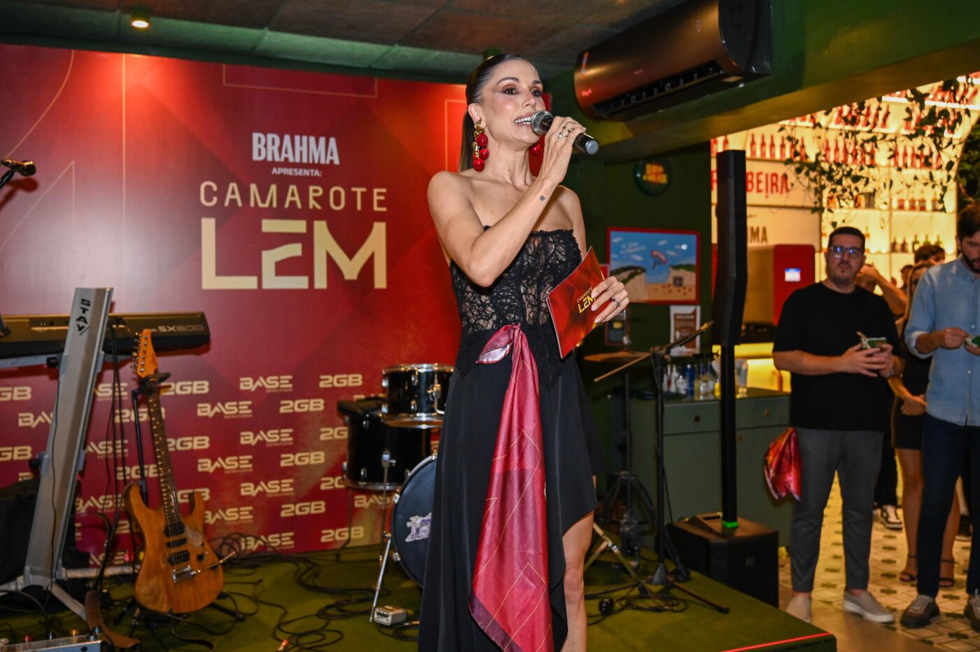 Flávia Viana