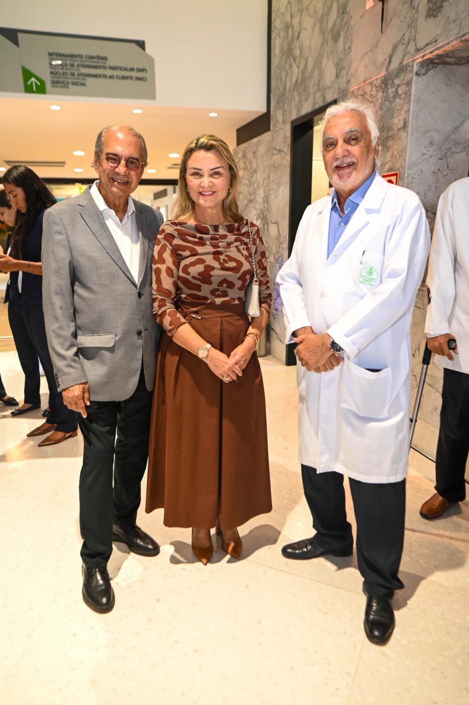 Roberto, Rosângela Sá Menezes e José Carlos Brito