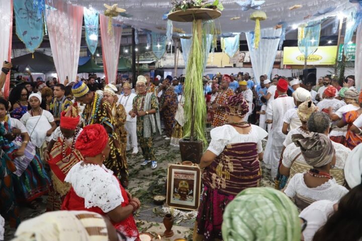 Maior candomblé de rua do mundo, Bembé do Mercado celebra ancestralidade em Santo Amaro até domingo (17)