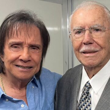 Ao lado da família, José Sarney prestigia show de Roberto Carlos no Maranhão
