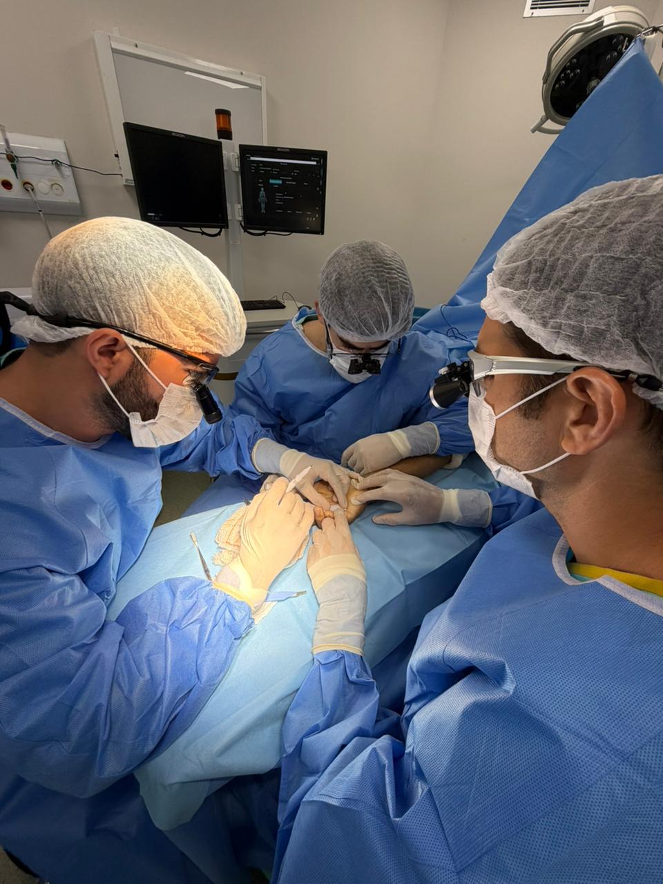 Hospital Ortopédico da Bahia promove mutirão inédito de cirurgias de mão pelo SUS
