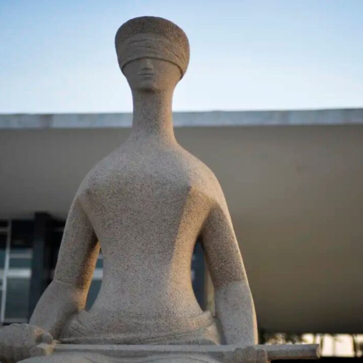 STF determina fim de aposentadoria compulsória para juízes condenados