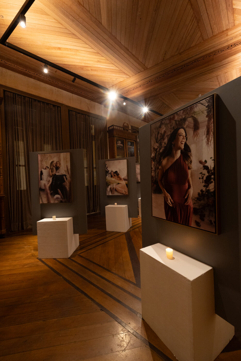 Exposição "Jardim Interior"