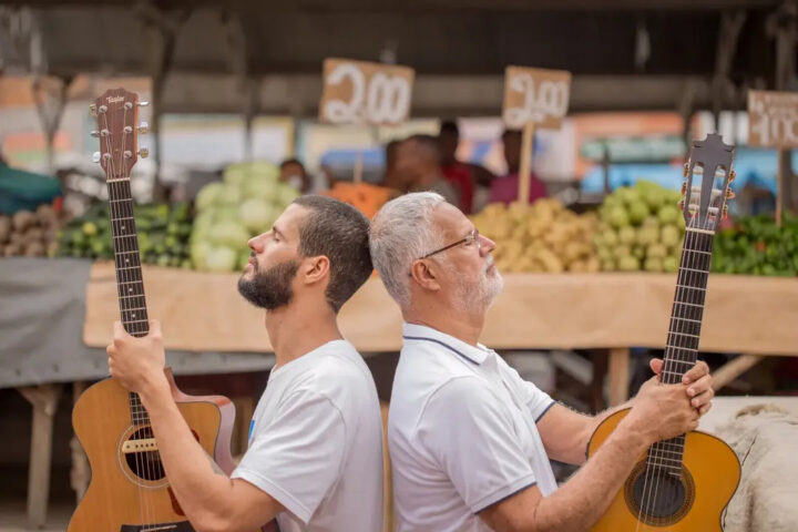 João Mendes celebra o samba em show especial no Rio Vermelho