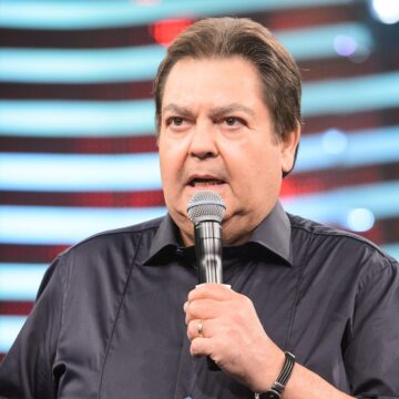 Aos 76 anos, Faustão é internado em São Paulo