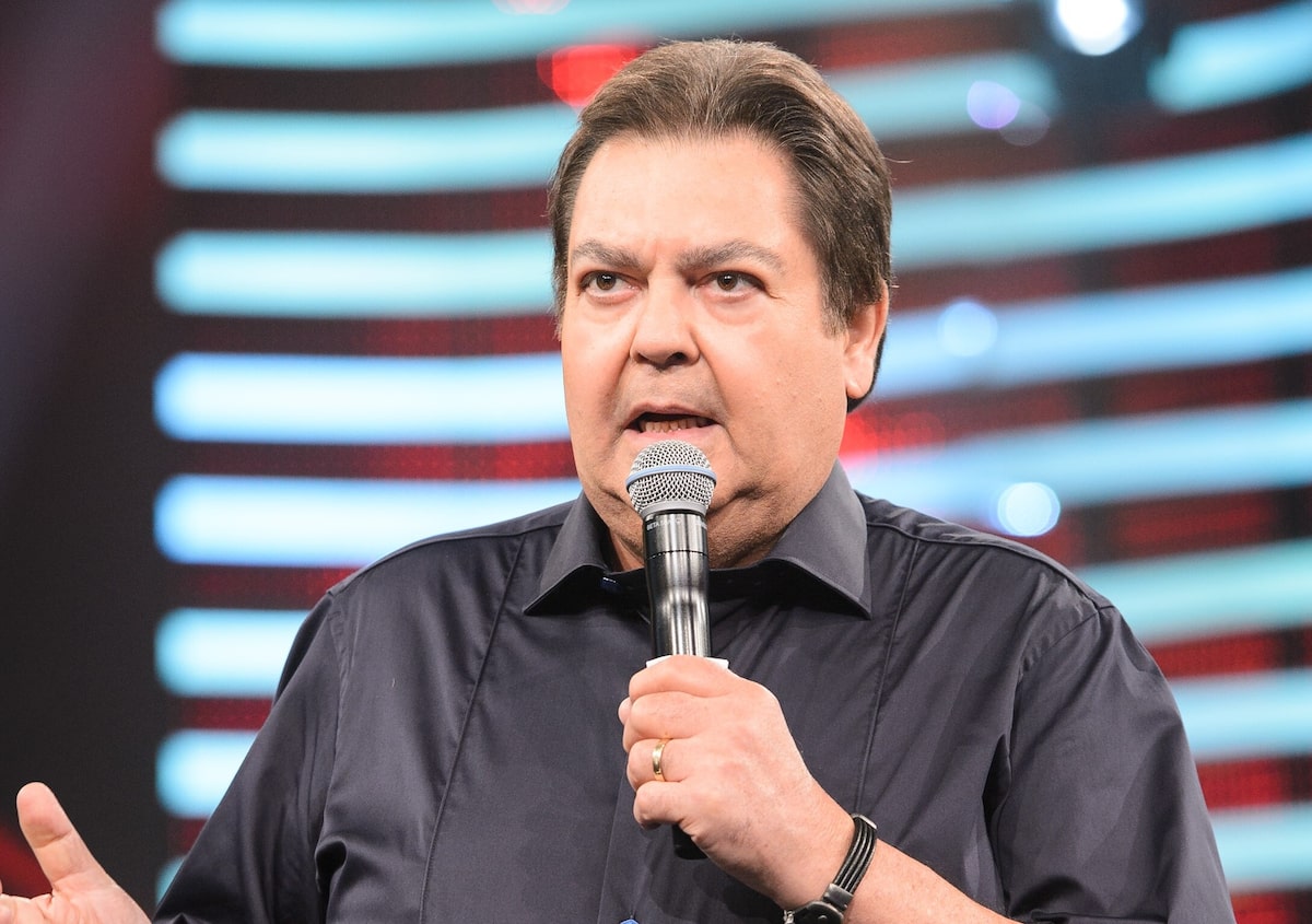 Aos 76 anos, Faustão é internado em São Paulo