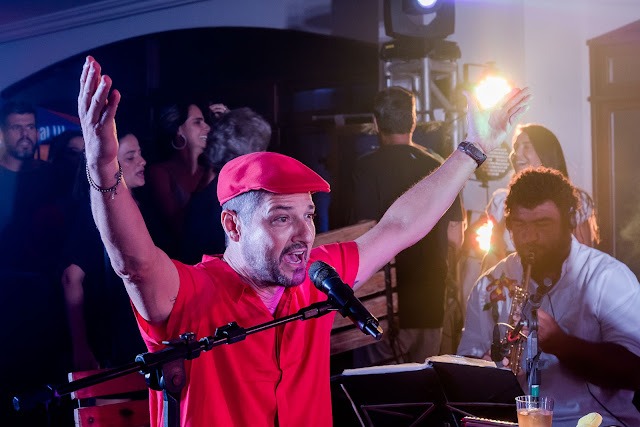 Marcelo Serrado volta a Salvador com roda de samba no Rio Vermelho