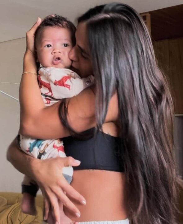 Carol Peixinho celebra 8 meses de Bento, seu filho com Thiaguinho: “Amor inexplicável”