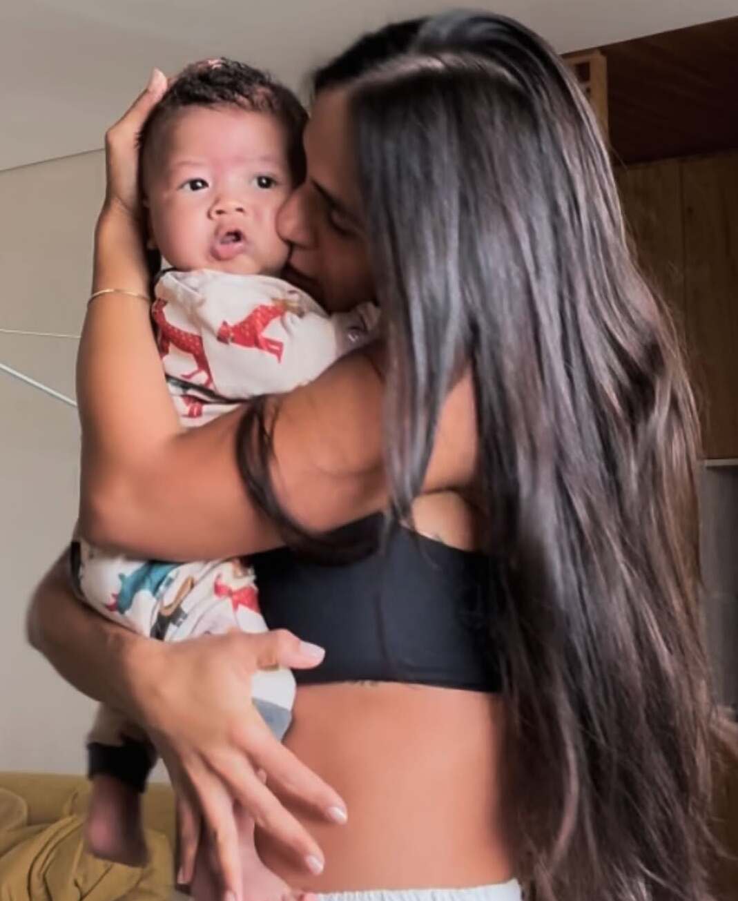 Carol Peixinho celebra 8 meses de Bento, seu filho com Thiaguinho: “Amor inexplicável”