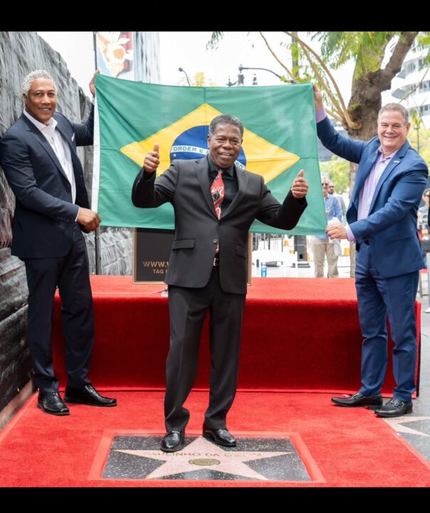 Paulinho da Costa recebe estrela em Hollywood e dedica homenagem ao Brasil