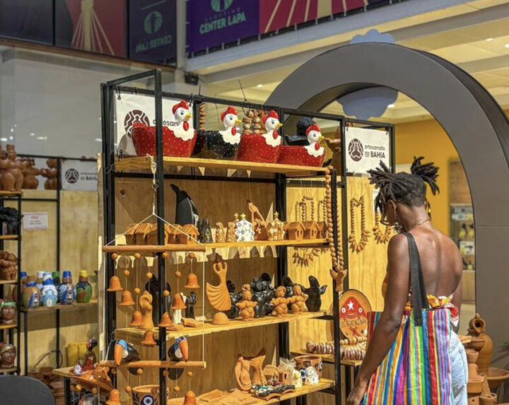 Cerâmica de Maragogipinho ocupa shopping de Salvador com feira, oficinas e desfile de moda