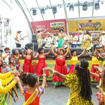 Escola Olodum celebra cultura afro-junina com samba e atividades para crianças no Pelourinho