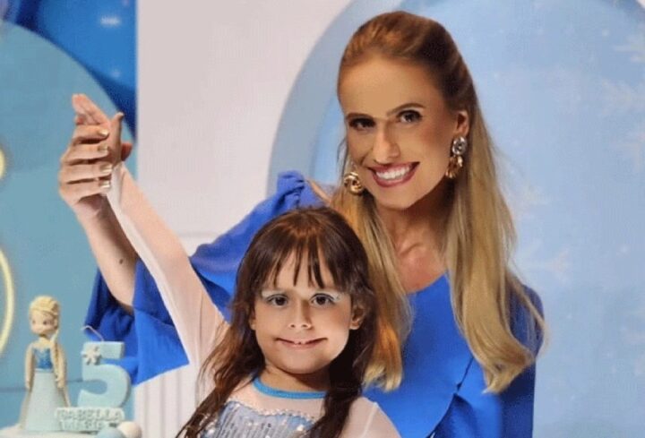 Após infecção e cirurgia, filha de 6 anos de Pampa deve ficar internada por 6 semanas