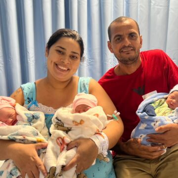 Mulher dá à luz a trigêmeos em Salvador após gravidez de risco