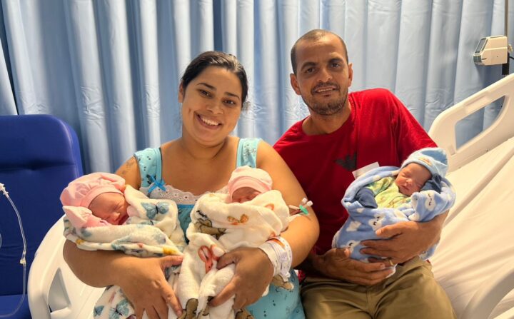 Mulher dá à luz a trigêmeos em Salvador após gravidez de risco