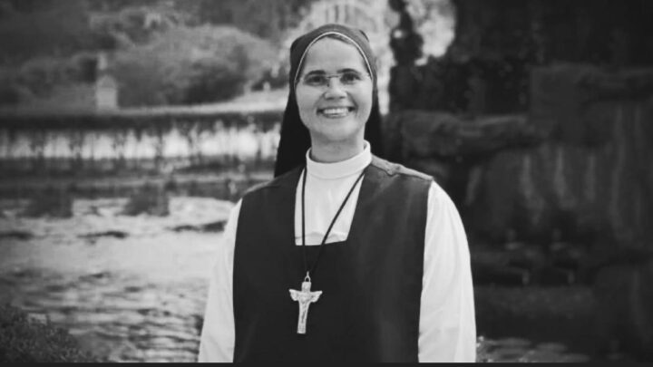 Quem era a freira baiana que morreu afogada após salvar religiosas no mar da Itália
