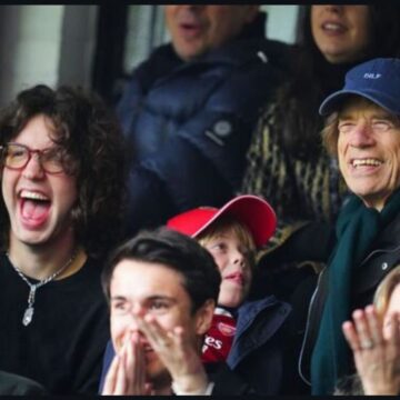 Lucas Jagger publica foto rara em família ao lado do pai, Mick Jagger
