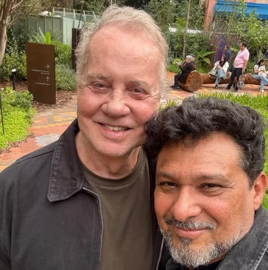 Luiz Fernando Guimarães se declara para o marido aniversariante: ‘Grande parceiro de vida’