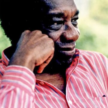 Milton Santos segue atual ao discutir desigualdades urbanas, 100 anos após nascimento