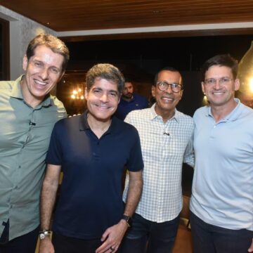 ACM Neto participa dos festejos de aniversário de Santo Antônio de Jesus e São Felipe