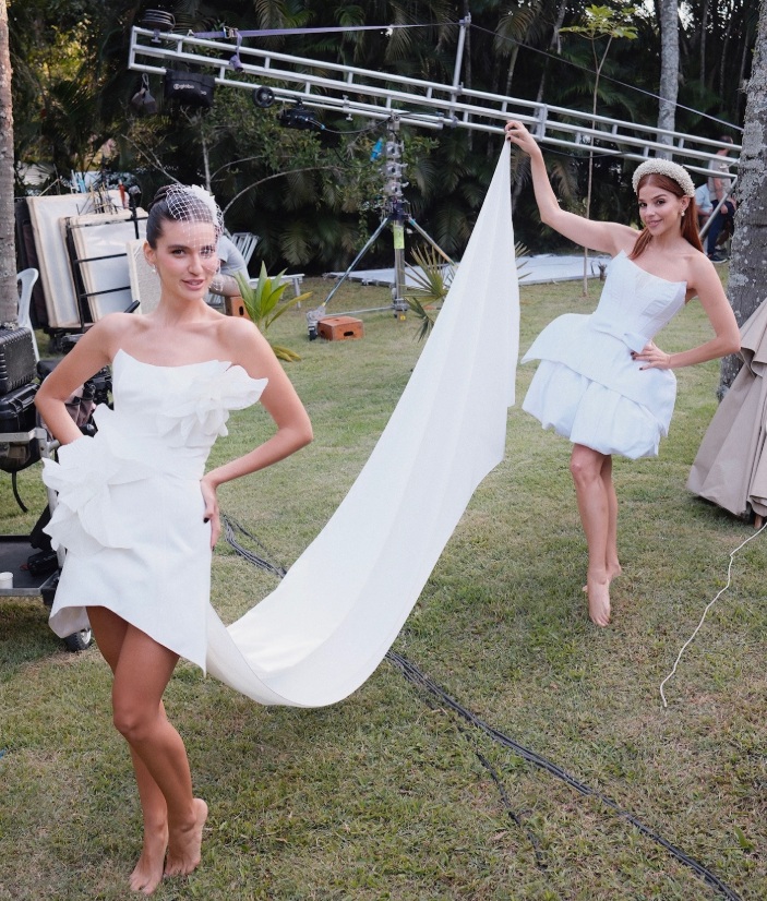 Alanis Guillen mostra bastidores da novela Três Graças na reta final