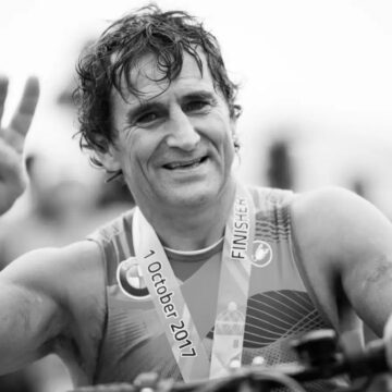 Aos 59 anos, morre Alex Zanardi, ex-piloto da Fórmula 1 e campeão nos Jogos Paralímpicos