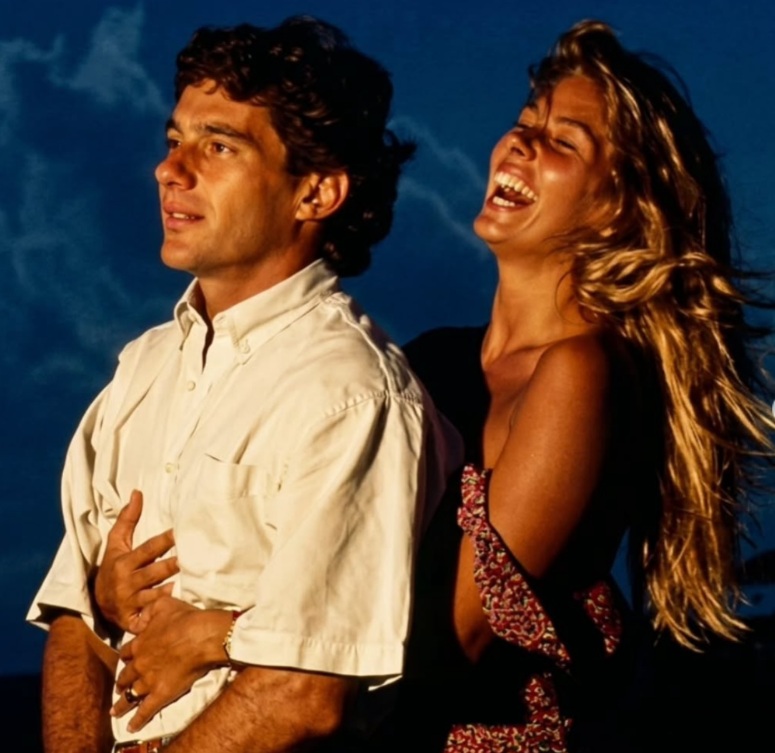 Adriane Galisteu faz homenagem nos 32 anos de morte de Ayrton Senna