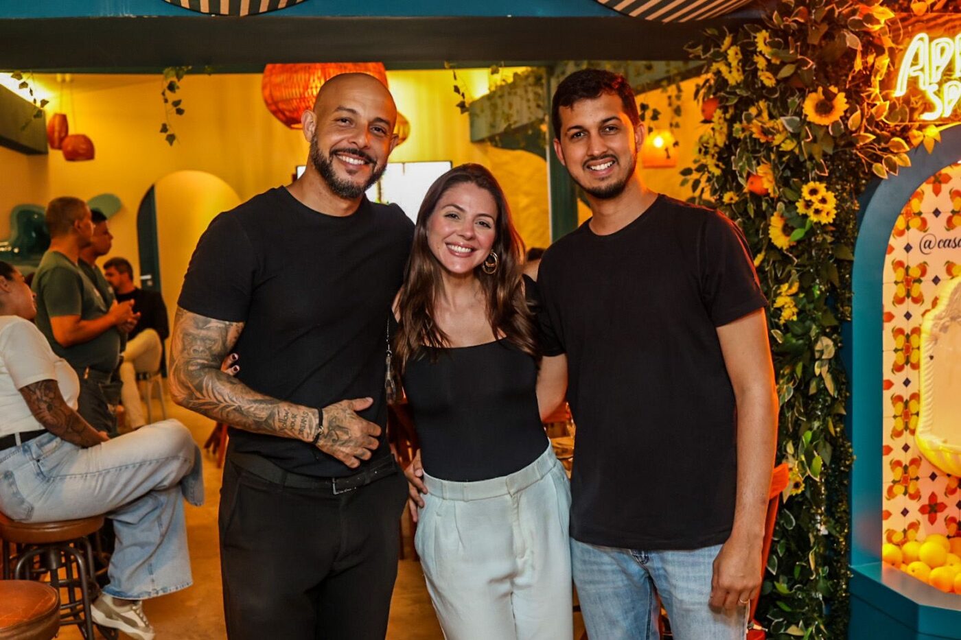 Renata Imperial, Fabrício Meireles e Alexandro Cerqueira