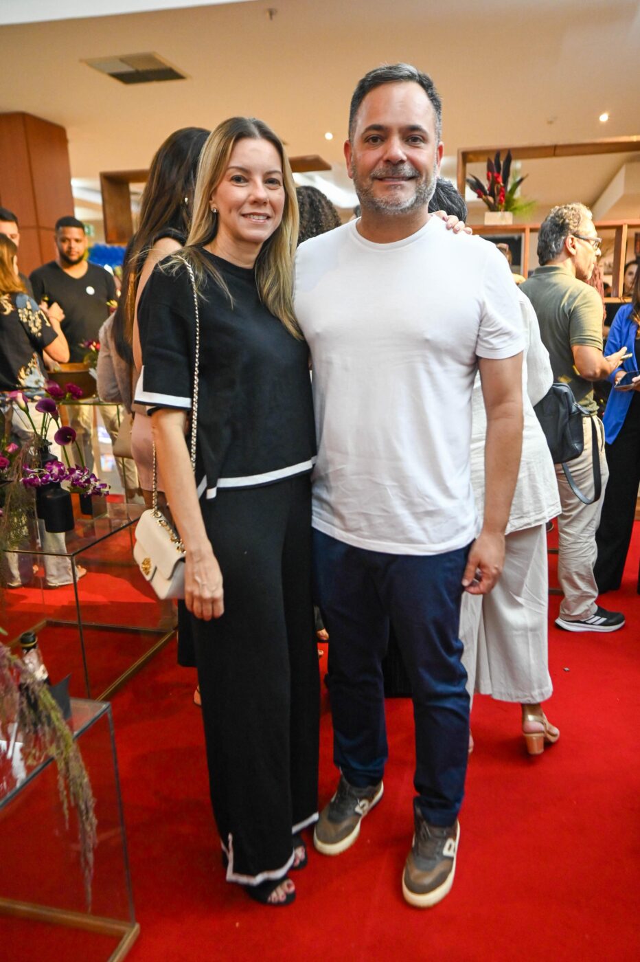 Aline Salon e Vitor Carrera