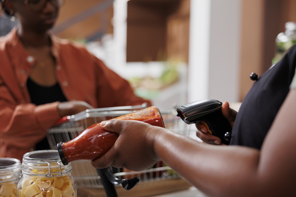 Projeto aprovado em Salvador proíbe abordagem de clientes após compras em supermercados