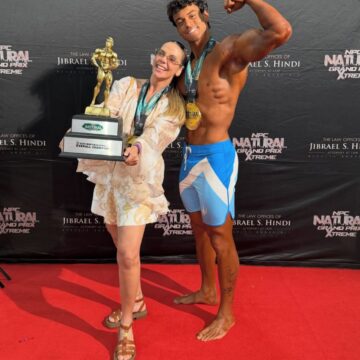 Carla Perez parabeniza filho após títulos em campeonato de fisiculturismo nos EUA