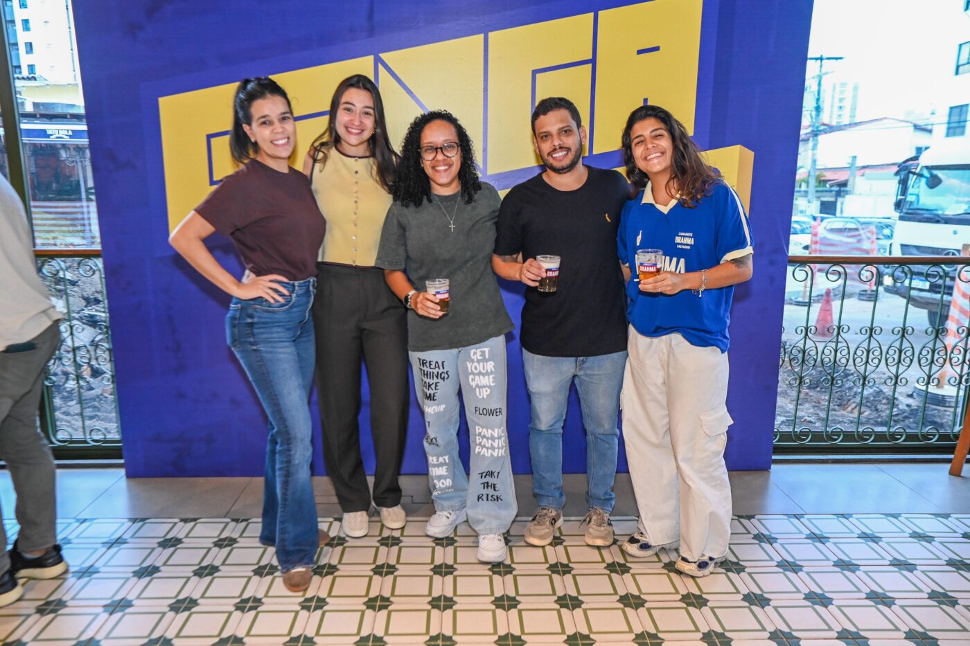 Mariana Lopes, Manuela Fernandes, Thamires Gonçalves, Victor Teles e Rafaela Macedo