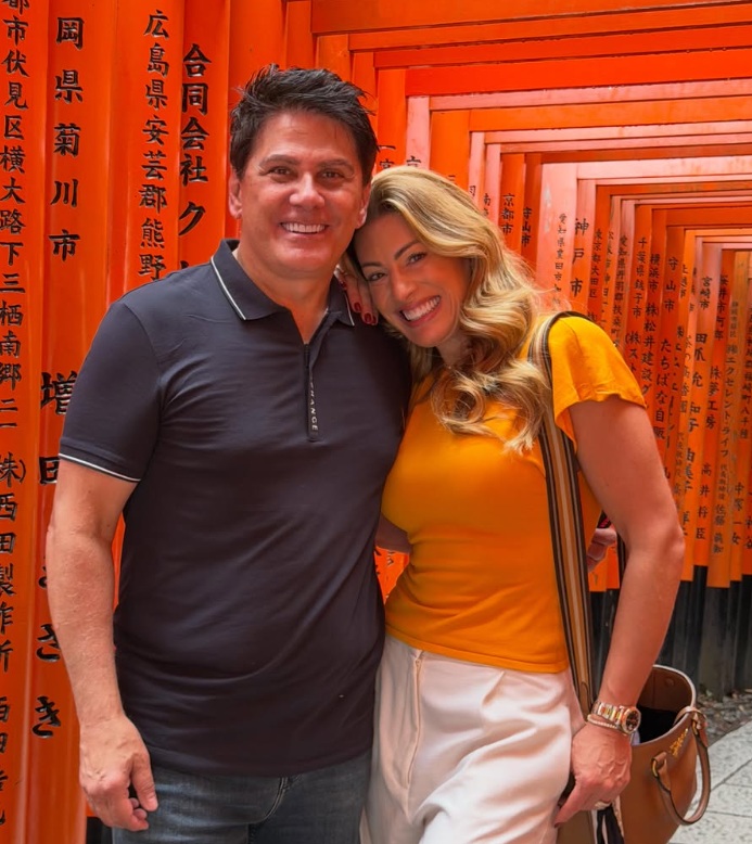 Elaine Mickely abre álbum de fotos de viagem ao Japão com Cesar Filho: ‘Grandioso’