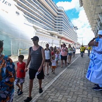 Salvador recebe mais de 170 mil turistas em temporada de cruzeiros 2025/2026