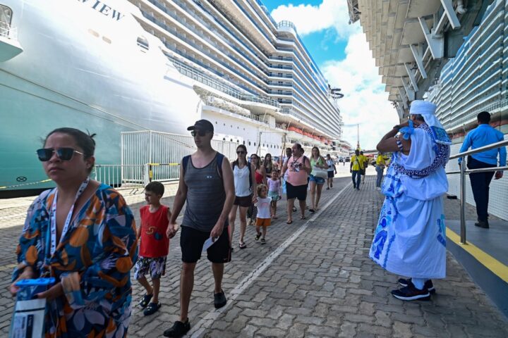 Salvador recebe mais de 170 mil turistas em temporada de cruzeiros 2025/2026