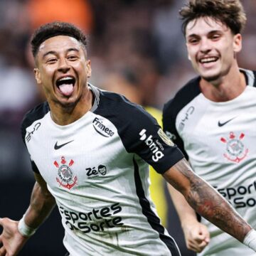 Corinthians vence Peñarol e dispara no Grupo E da Libertadores; veja melhores momentos