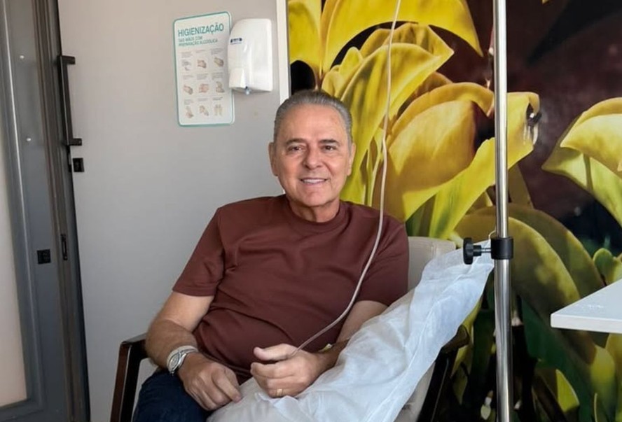 Luis Roberto atualiza estado de saúde após diagnóstico de neoplasia cervical: ‘Metade’
