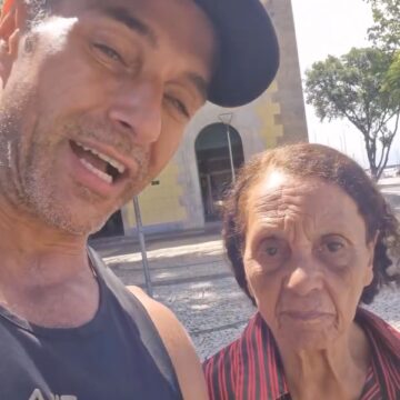 Repórter da TV Globo celebra férias com a mãe em Salvador: ‘Dias incríveis’