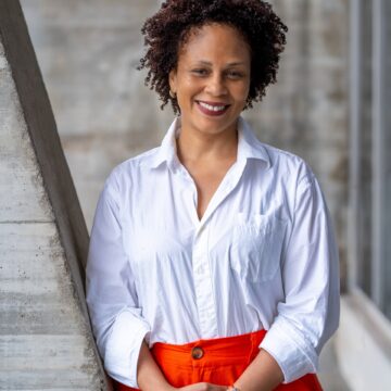 Curadora-chefe do MAM Rio participa de palestra sobre conflitos na arte brasileira em Salvador