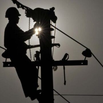 Faltou energia e água por causa da chuva? Confira os direitos do consumidor