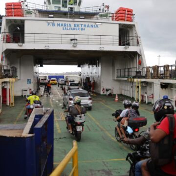 Sistema Ferry-Boat deve receber 104 mil passageiros durante feriado de Corpus Christi