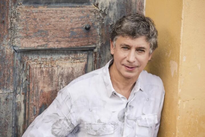 Flávio Venturini faz show especial de Dia das Mães na Concha Acústica