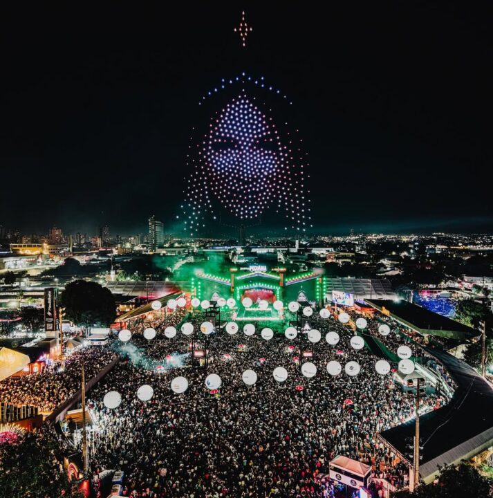 Alok faz homenagem a Marília Mendonça com show de drones em Goiânia