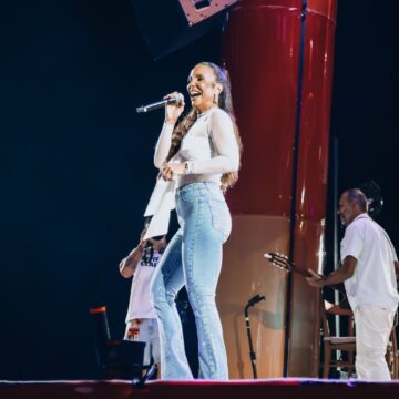 Ivete Sangalo faz show da turnê Clareou no Rio de Janeiro; veja fotos