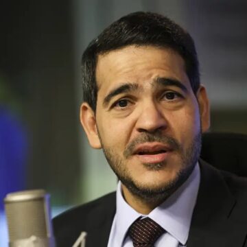 Lula diz que vai indicar novamente Jorge Messias ao STF