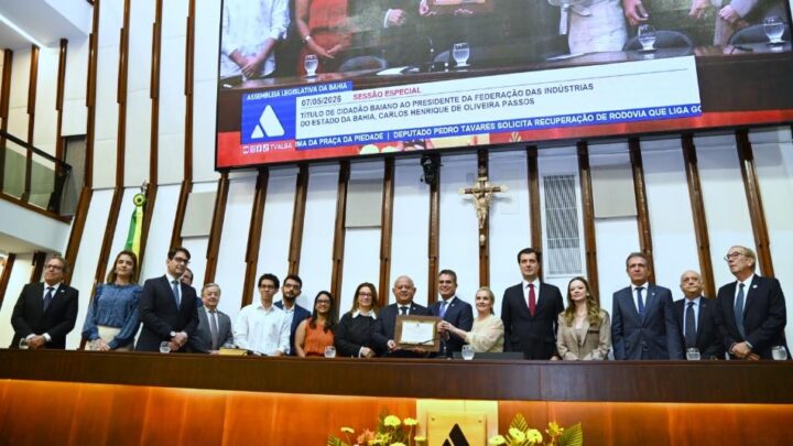 Presidente da Fieb recebe Título de Cidadão Baiano na Alba
