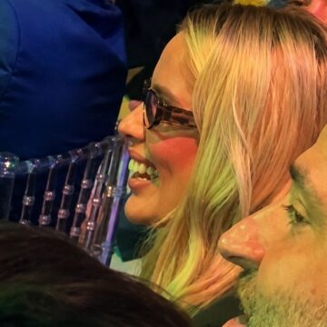 VÍDEO: Karoline reage à convocação de Léo Pereira e vídeo movimenta a web